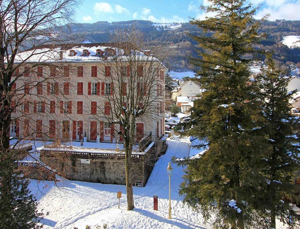 Hotel Homtel Le Parc Allevard Exteriér fotografie